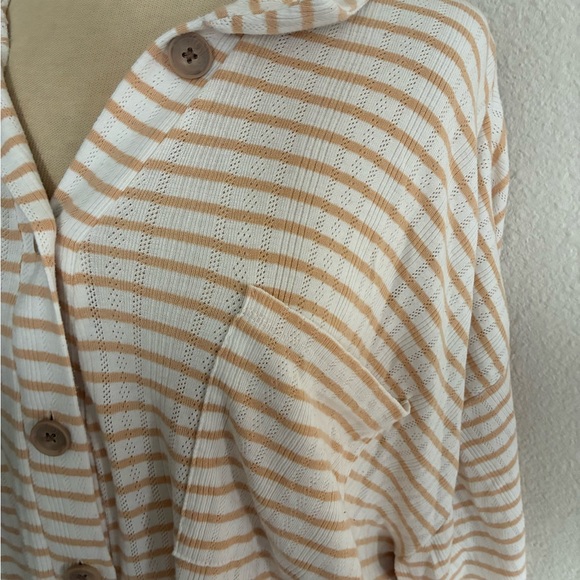 Torrid knit button down - Picture 4 of 7